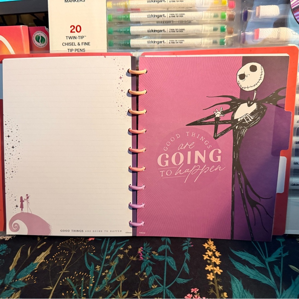 Happy Planner Disney Nightmare before Christmas Classic Notebook W/metal discs - Picture 7 of 13